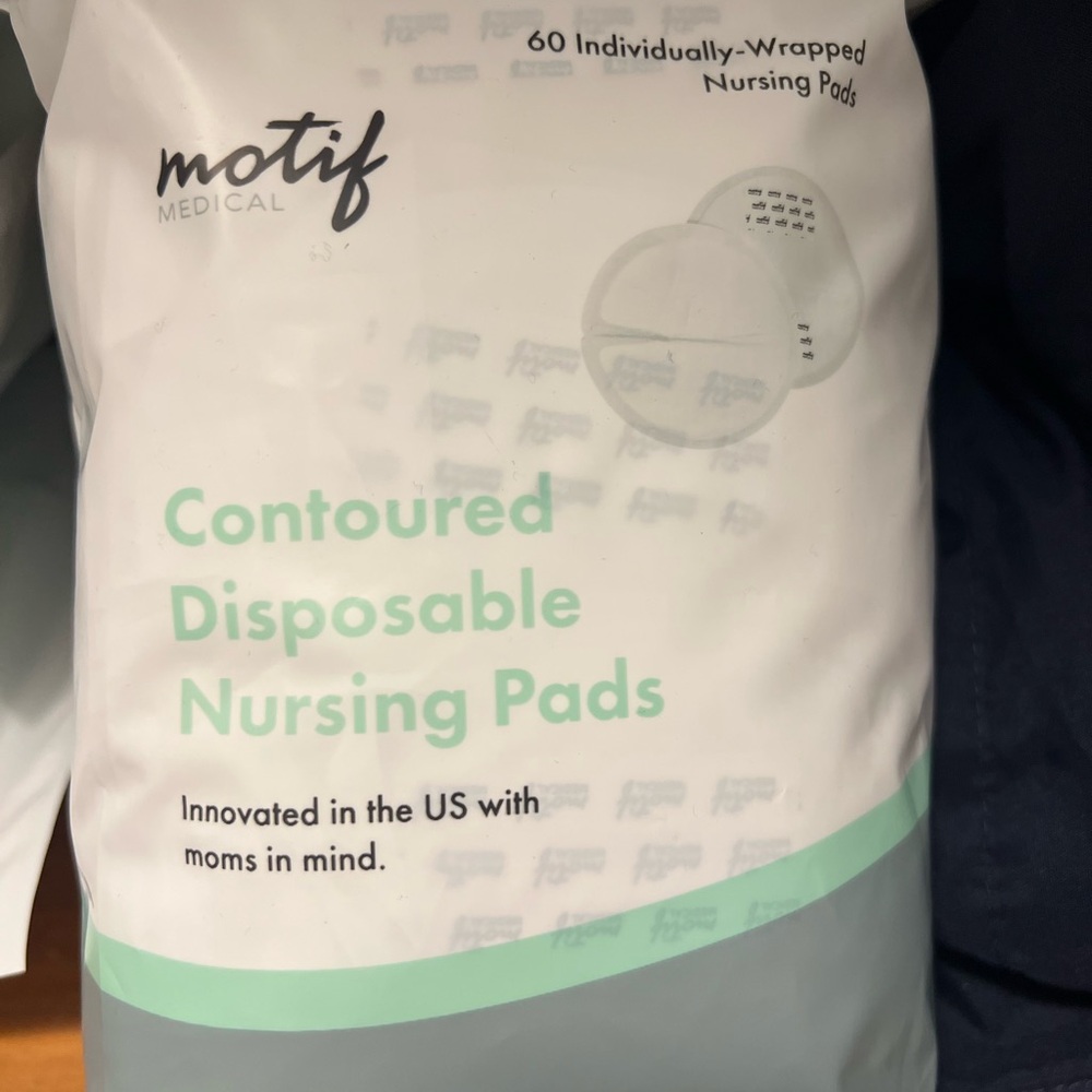 Motif Medical Contoured Disposable Nursing Pads